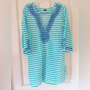 Mud Pie lightweight tunic size small. Detail around beck and sleeve. Side slit.